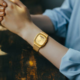 RELOJ PARA MUJER CASIO AQ-240EG-9ADF - DORADO
