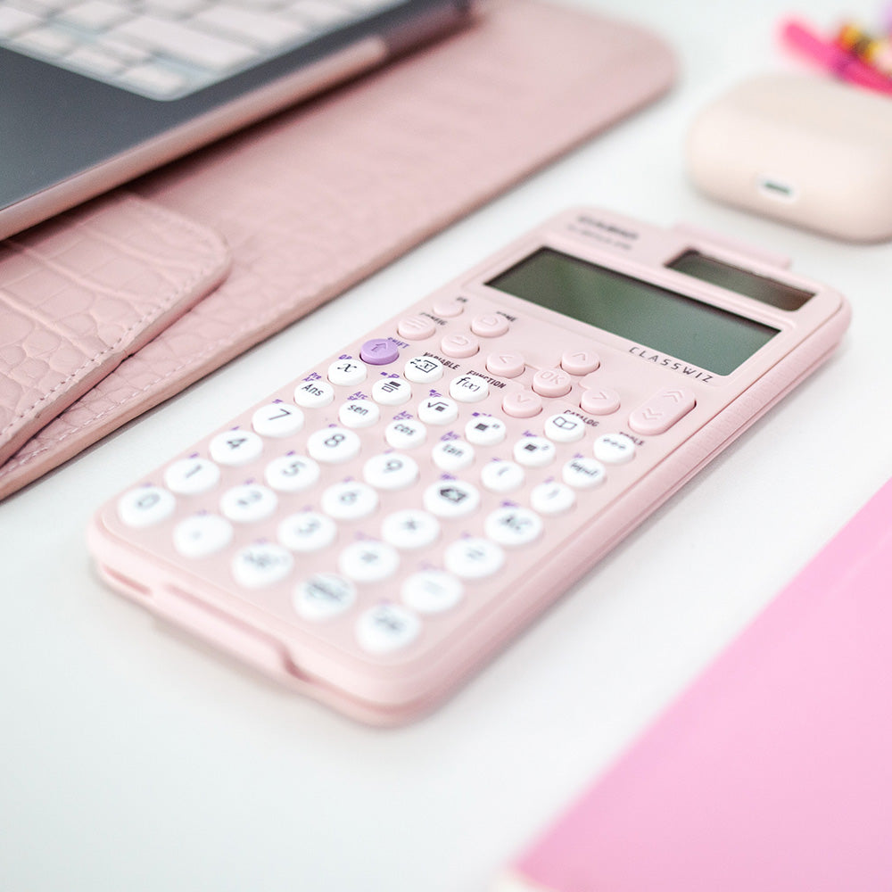 CALCULADORA CASIO ESCUELA Y UNIVERSIDAD FX-991LACW-PK-W-DT -ROSADA - Tiendas Casio TITEC