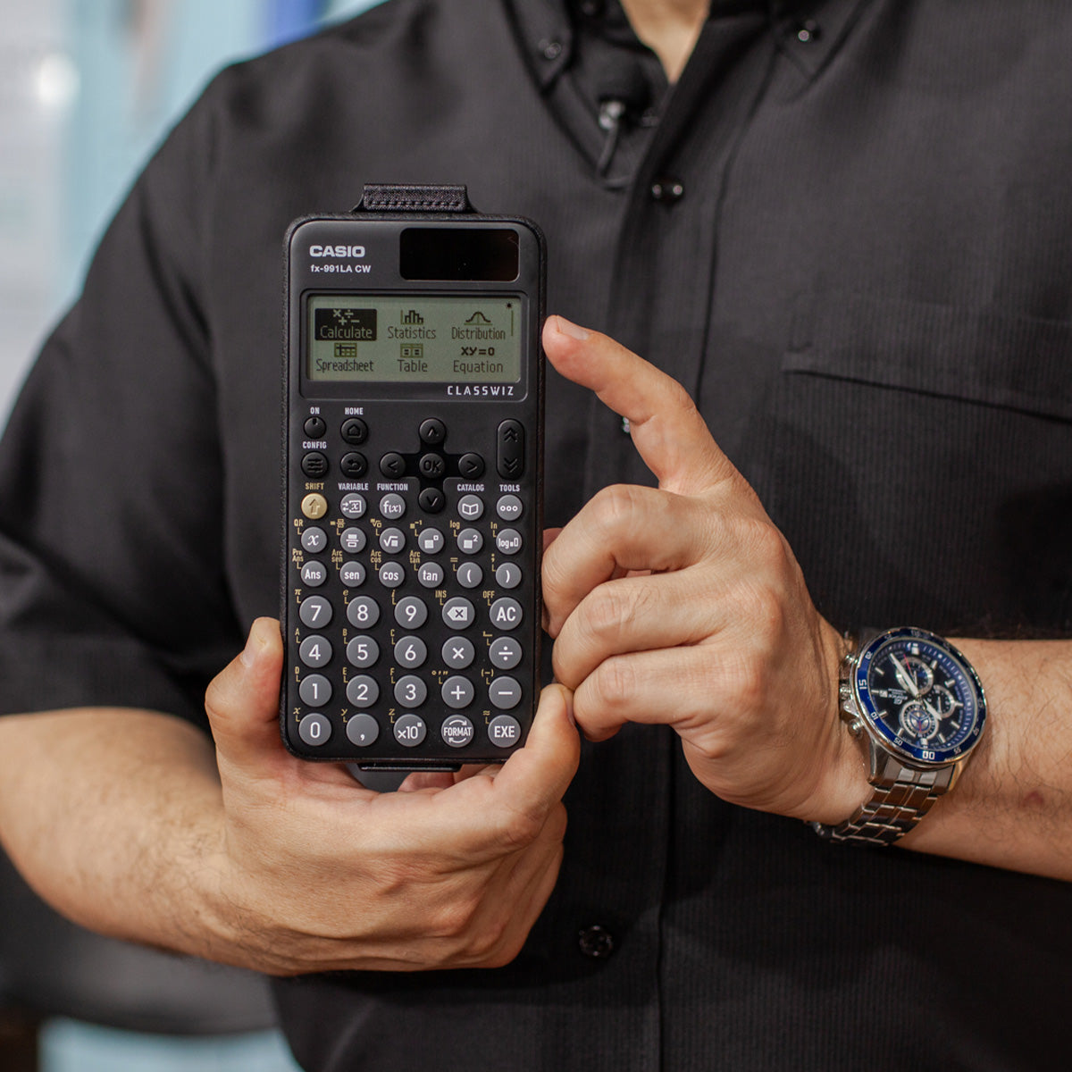 CALCULADORA CASIO ESCUELA Y UNIVERSIDAD FX-991LACW-W-DT -NEGRA - Tiendas Casio TITEC