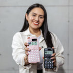 CALCULADORA CASIO ESCUELA Y UNIVERSIDAD FX-991LACW-PK-W-DT -ROSADA - Tiendas Casio TITEC