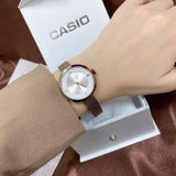RELOJ PARA MUJER CASIO LTP-E154MR-9ADF - ROSADO